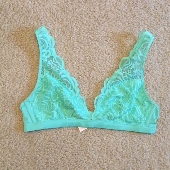 PINK Victoria's Secret Other - PINK Victoria’s Secret lace scalloped bralette